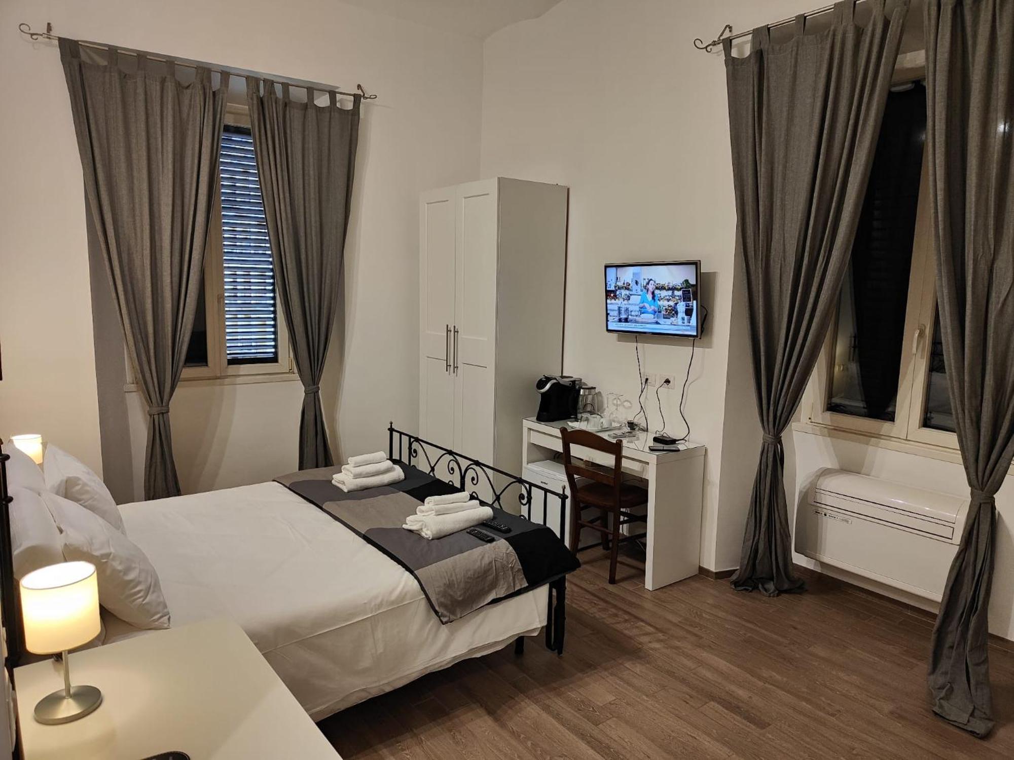 White King Rooms Рим Экстерьер фото